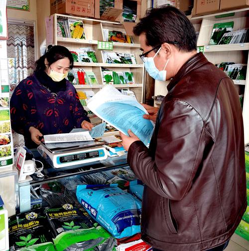 金塔县种子产业服务站开展禁毒宣传进商铺活动